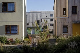 Ecoquartier des Noés, Val de Reuil<br>Atelier Philippe Madec